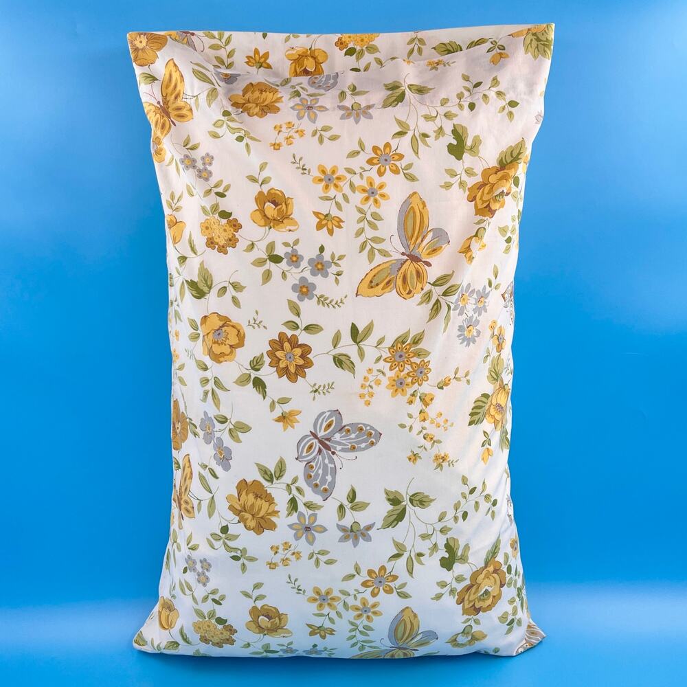 Vintage 70s Cottagecore Floral Butterfly Pillowcase 1970s Cottage Shabby Chic